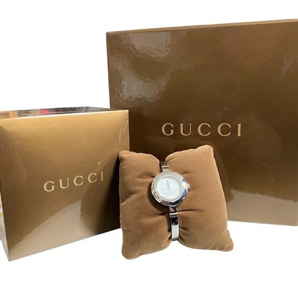 Authentic Gucci 105 Women's Stainless Steel Swiss Made Small Silvertone - Picture 3 of 14